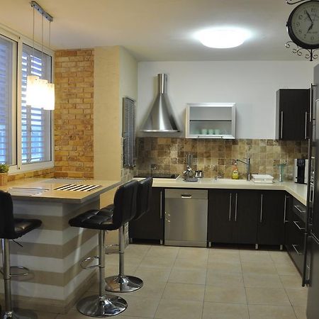 Isra Home Apartment Ben Gurion141 Bat Jám Kültér fotó